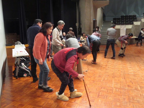 「まつい福祉体験講習会」が開催されました。