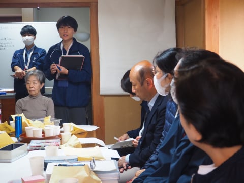 懇談会の様子