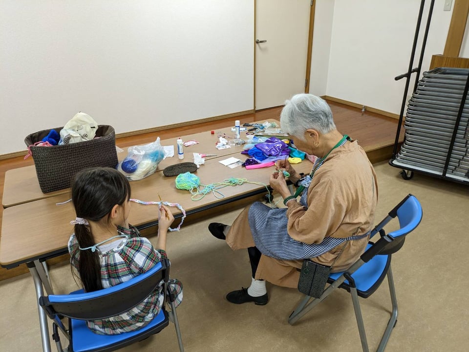 紐作成の様子